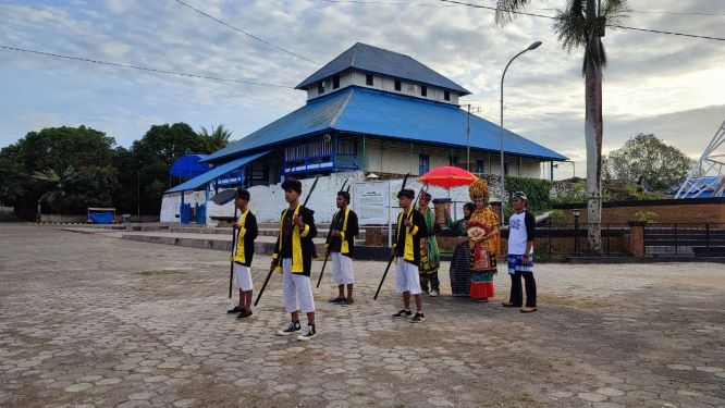 Menjelajahi Benteng Keraton Buton - Luvtrip