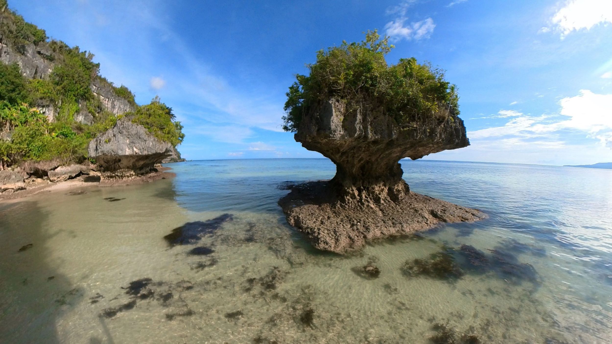 Bak Raja Ampat, Nikmati Keindahan Pantai Bahari di Desa Bahari