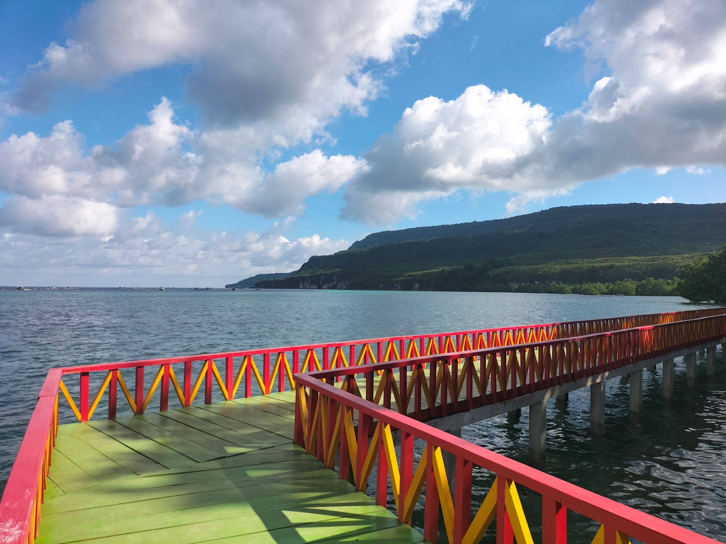 Rencana Liburan Ke Buton Selatan? Jangan Lupa Singgah Ke Pantai Singku di Desa Gerak Makmur Berikut